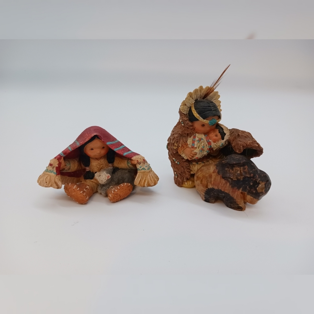 Two Enesco figurines